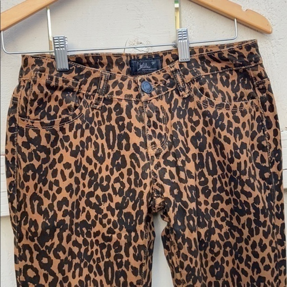 ChiOle leopard print pants